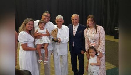 Colfecar fue condecorado por el Gobierno Nacional./Foto: cortesía