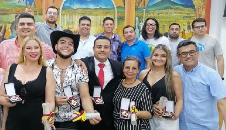 Condecoran a siete artistas cucuteños