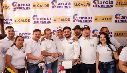 Los candidatos que fueron avalados por la Liga de Gobernantes al Concejo y la Asamblea anunciaron su apoyo al empresario y candidato a la Alcaldía, Juan Carlos García-Herreros./ Foto cortesía