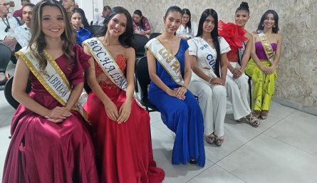 Las candidatas aspirantes al título del reinado departamental del café