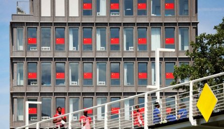 La capital francesa abrió este jueves la Villa Olímpica.