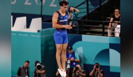 Ángel Hernández logra diploma olímpico en gimnasia de trampolín en París 2024 