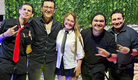 Mariangy reaparece con ‘Tan toche’ a ritmo de rock