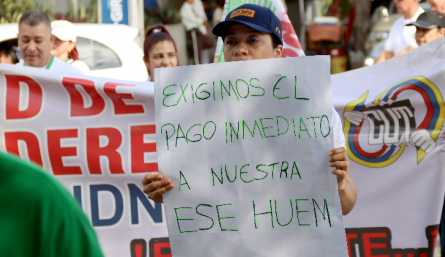 Trabajadores del Hospital Erasmo Meoz protestaron por crisis financiera. 