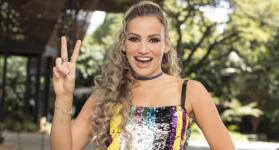 Fanny Lu no deja de sorprender en la música.
