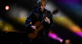Ed Sheeran dará concierto en jubileo de la reina Isabel II