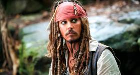 Johnny Depp como Jack Sparrow