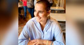 Así enfrenta el cáncer de seno la extenista Mariana Mesa