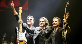 Juanes, Cepeda y Fonseca en tarima, la sorpresa de 'Viajente Tour'