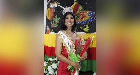 La nueva soberana de los rosarienses mide 1.80 de estatura, y sus medidas son 87, 64 y 87.