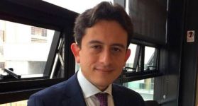Director de la Dian es tendencia por dar "consejos amorosos"