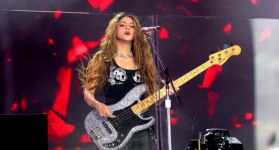 Shakira-Times-Square