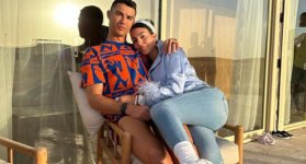Cristiano Ronaldo y Georgina Rodríguez no dejaron nada a la imaginación y mostraron su impresionante físico a sus seguidores en redes sociales. Aquí el video del momento provocativo.
