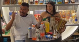 La cucuteña que se unió con su acordeón a Amín Martínez