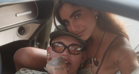 La confirmación del romance entre Beéle e Isabella Ladera ha generado polémica.