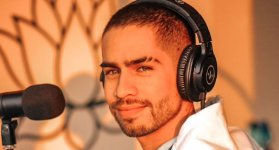  El colombiano lanza un explosivo tema de Jersey Club y promete que el 2025 será su año musical.