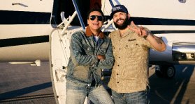 El colombiano y el sonorense lanzan su primera colaboración, nacida de una parranda en Valledupar.