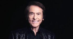 Latin-grammy-Raphael