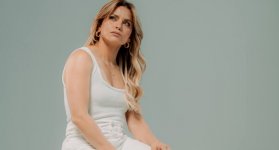 Adriana Lucía presenta en video a ‘Dos extraños’.