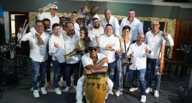 Colombia le canta a Puerto Rico en la voz de Willy García.