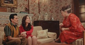 Flora Martínez estrena ‘Basta Mamá’, una comedia con salsa choque y humor incómodo.