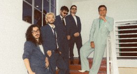 Morat y Silvestre Dangond unen el pop/rock y el vallenato en Lo Poco Que Yo Quiero.