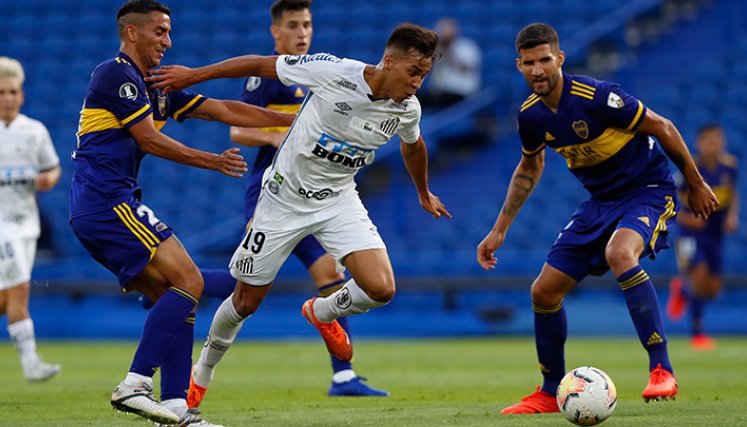 En el juego de ida, Boca y Santos igualaron 0-0/Foto: AFP
