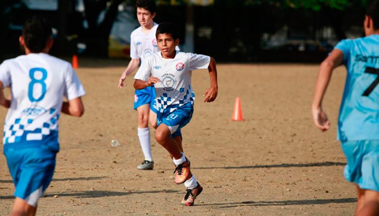Las partidos en deportes de contacto están prohibidos./Archivo/La Opinión 