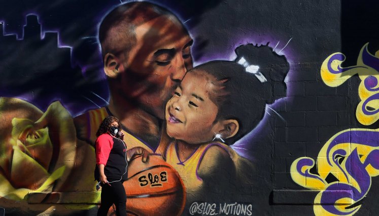 Los murales han sido la forma en como homenajean al astro del deporte. 