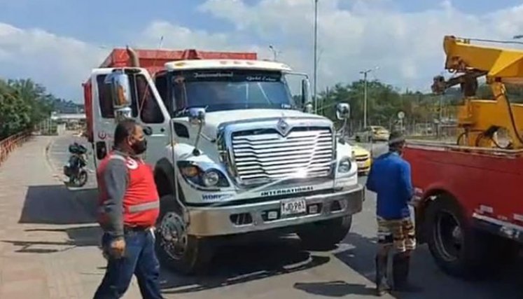 Los trabajadores se desplazaban por la autopista de Atalaya. / Foto: Tomada de Facebook