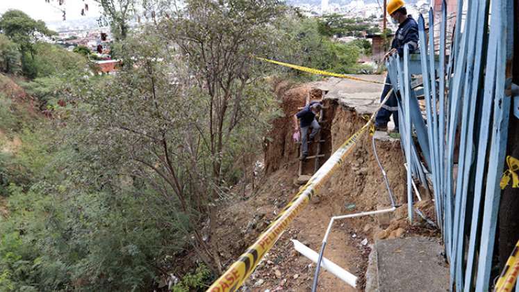 La comunidad denuncia que ya varias personas se han accidentado en este lugar.