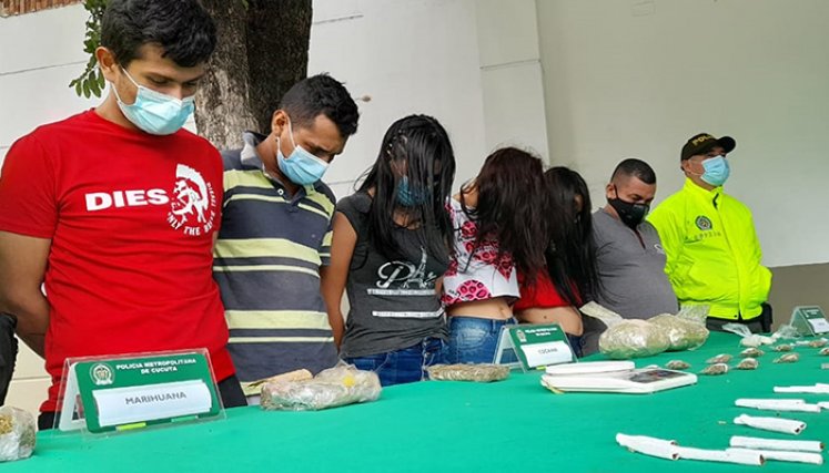 Fueron 13 capturas en total, pero solo a 6 de estas personas  las enviaron a prisión./ Foto Policía