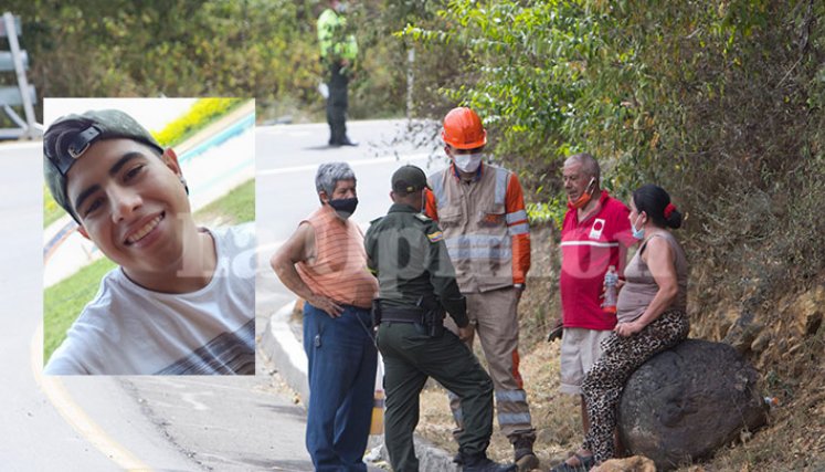 Los familiares de la víctima protagonizaron escenas de dolor en el lugar del accidente.