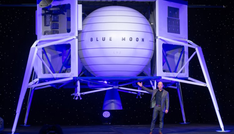 ‘Blue Monn’ es el nombre que Bezos le tiene al vehículo de aterrizaje lunar en el que trabaja su empresa.