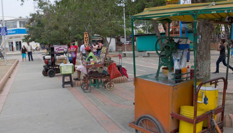 Los vendedores aseguran que han sido requeridos por las autoridades en varias ocasiones. /Foto: Luis Alfredo Estévez