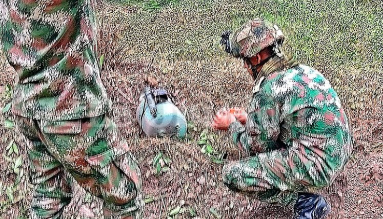 Un segundo cilindro que no explotó, fue destruido en el mismo lugar donde lo dejaron.