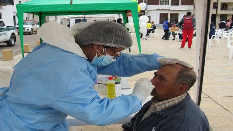 En el municipio de Pamplona mantienen vigilancia epidemiológica, por lo que continúan haciendo pruebas COVID gratuitas. /Roberto Ospino/ La Opinión 