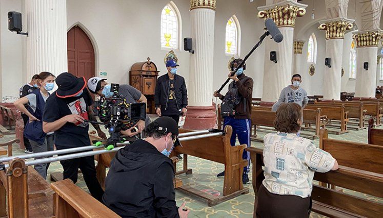 En la iglesia de Toledo también se grabaron algunas escenas de  ‘Antes de morir’. El equipo es dirigido por Yosman Serrano. / Foto cortesía Andrés Flechas.
