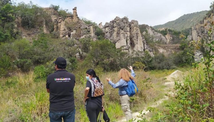 Los Estoraques volvió a recibir visitantes, tras 10 años de cierre 