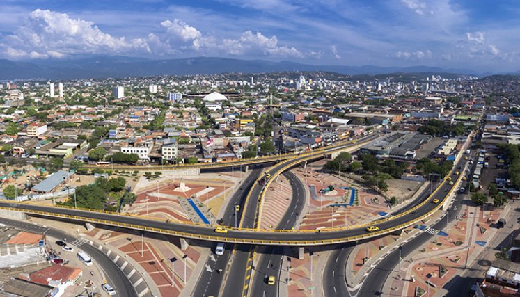 Intersección vial del terminal de transporte. 