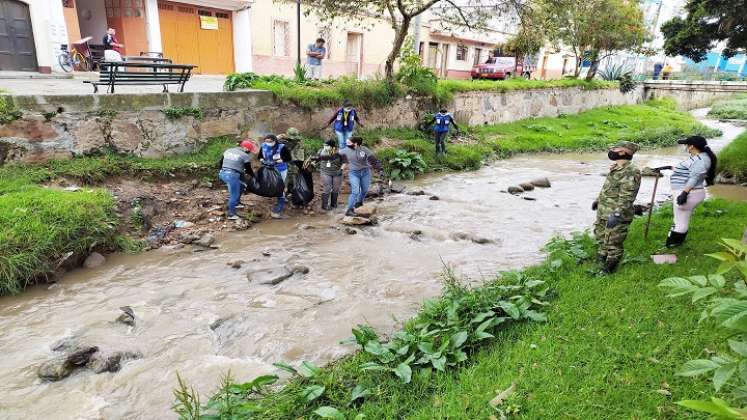 Al principal afluente del municipio le vierten parte de las aguas negras al quedar inconcluso hace algunos años el Plan Maestro de Alcantarillado./ Roberto Ospino/ La Opinión 