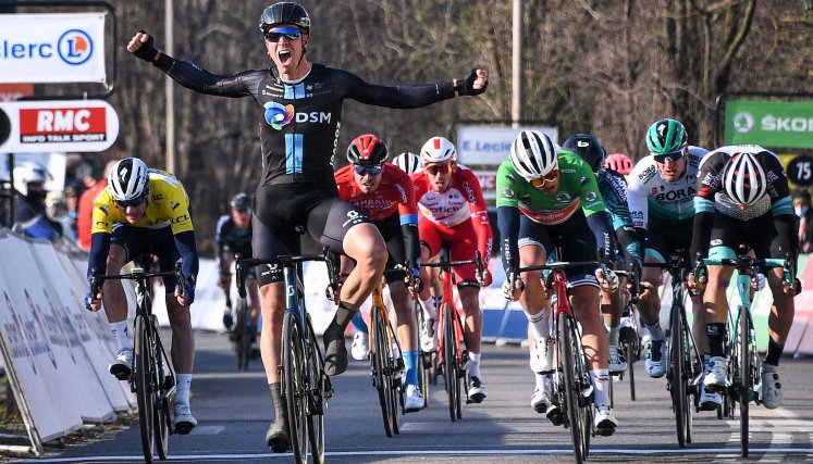 Bol ganó la segunda etapa de la París-Niza 2021./Foto: AFP