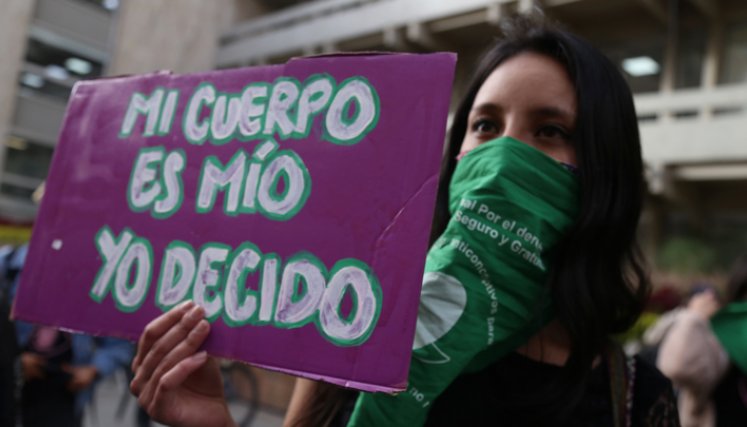 Procuraduría pide que Corte Constitucional deje en manos del Congreso la regulación del aborto 