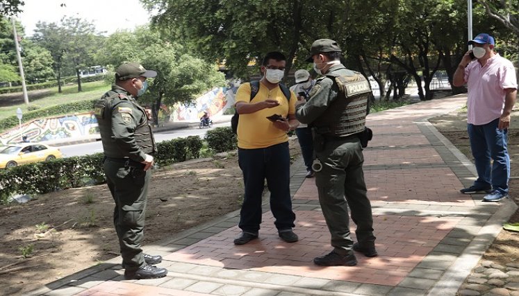 La Policía Nacional permanecerá constantemente haciendo patrullajes en El Malecón. Los biciguardianes estarán en las mañanas y en las noches.  /Foto: Luis Alfredo Estévez/ La Opinión 