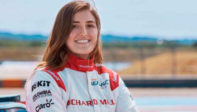 Tatiana Calderón, pilota colombiana. 