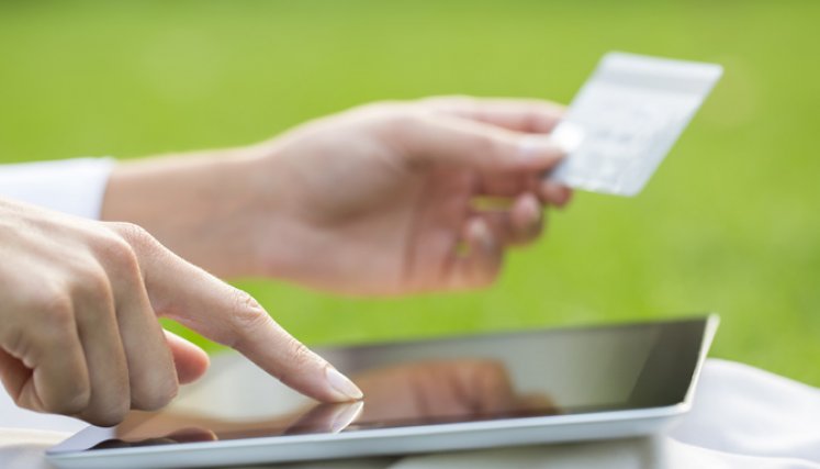Las compras por impulso son un alto porcentaje, lo cual muestra que cada vez más usuarios descubren nuevos productos mientras navegan por canales online. / Foto: Colprensa
