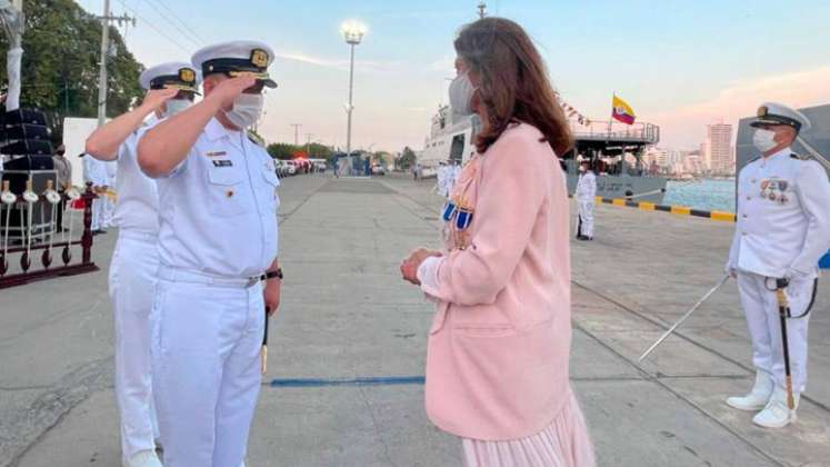  La vicepresidenta participó en la ceremonia de bautizo del ARC 'Bahía Solano', nuevo buque de desembarco anfibio construido por Cotecmar. / Foto: Colprensa