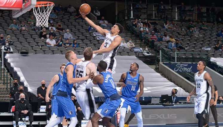 El campeonato de baloncesto de la NBA se ha visto afectado por los casos de COVID-19