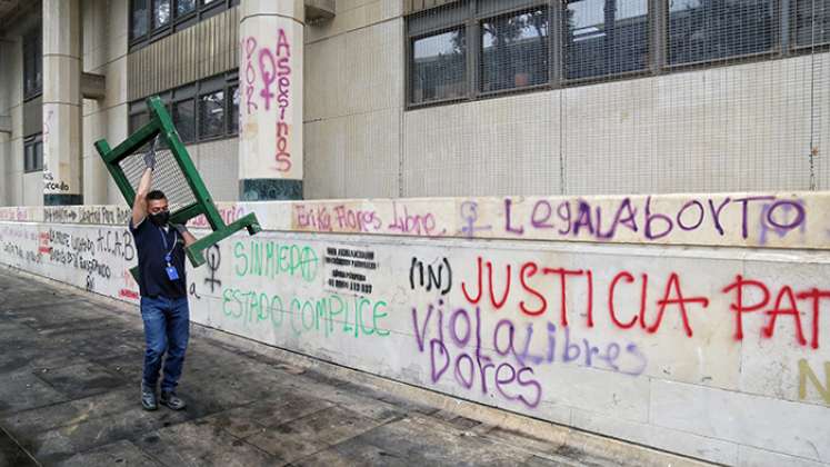 Daños contra el Palacio de Justicia