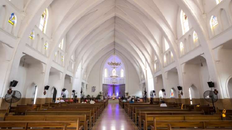 La decisión de cerrar las puertas del templo fue tomada por el párroco. / Archivo/ La Opinion 